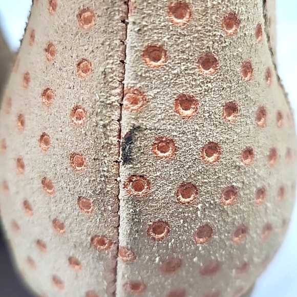 Born polkadot Tan Suede Boots Size 10 - Picture 5 of 11